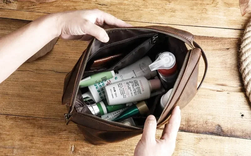 Trousse de toilette homme en cuir